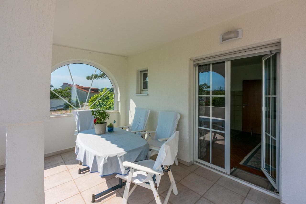 Banjol Apartments Vila Antula מראה חיצוני תמונה