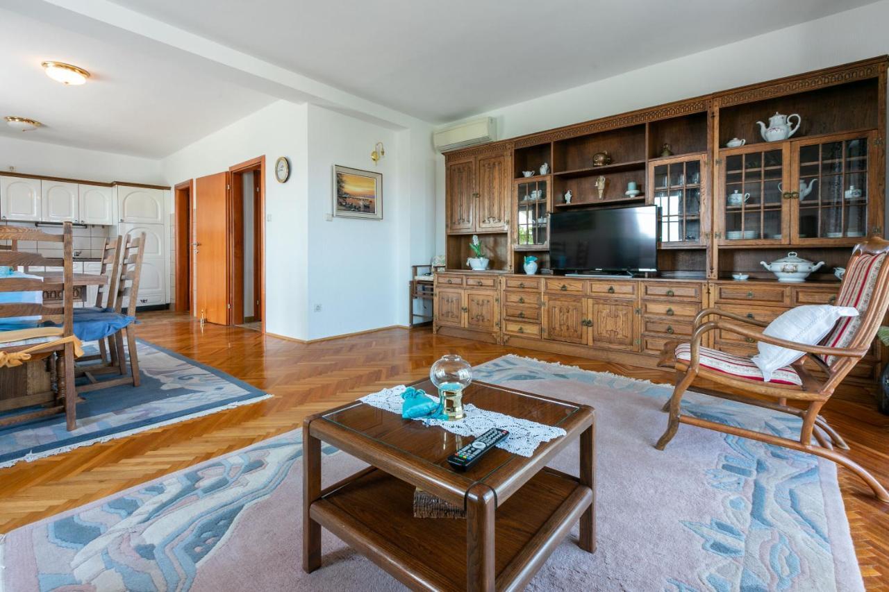 Banjol Apartments Vila Antula מראה חיצוני תמונה