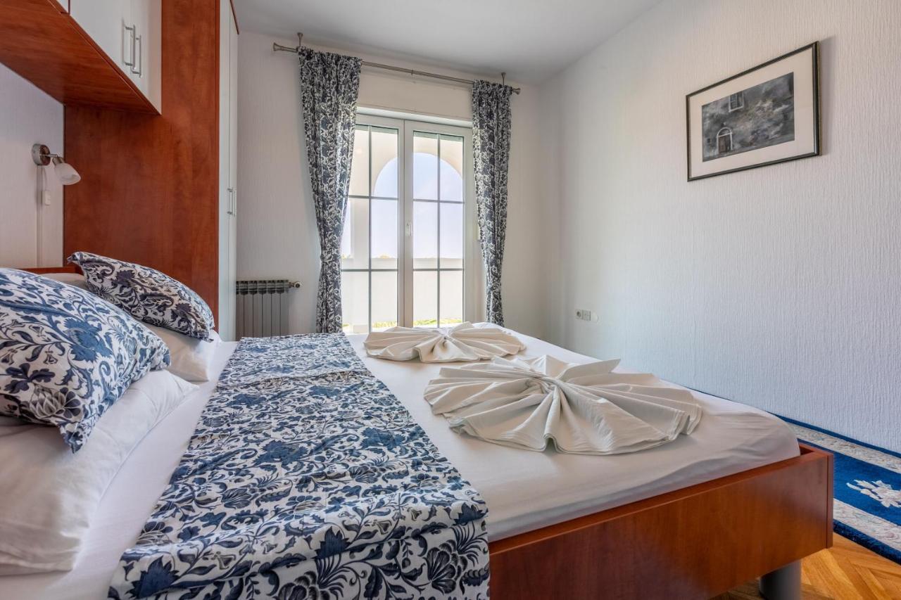 Banjol Apartments Vila Antula מראה חיצוני תמונה