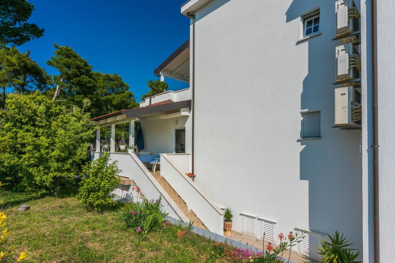 Banjol Apartments Vila Antula מראה חיצוני תמונה