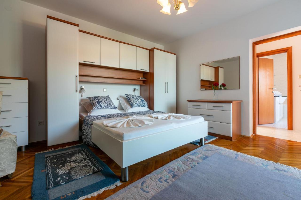 Banjol Apartments Vila Antula מראה חיצוני תמונה