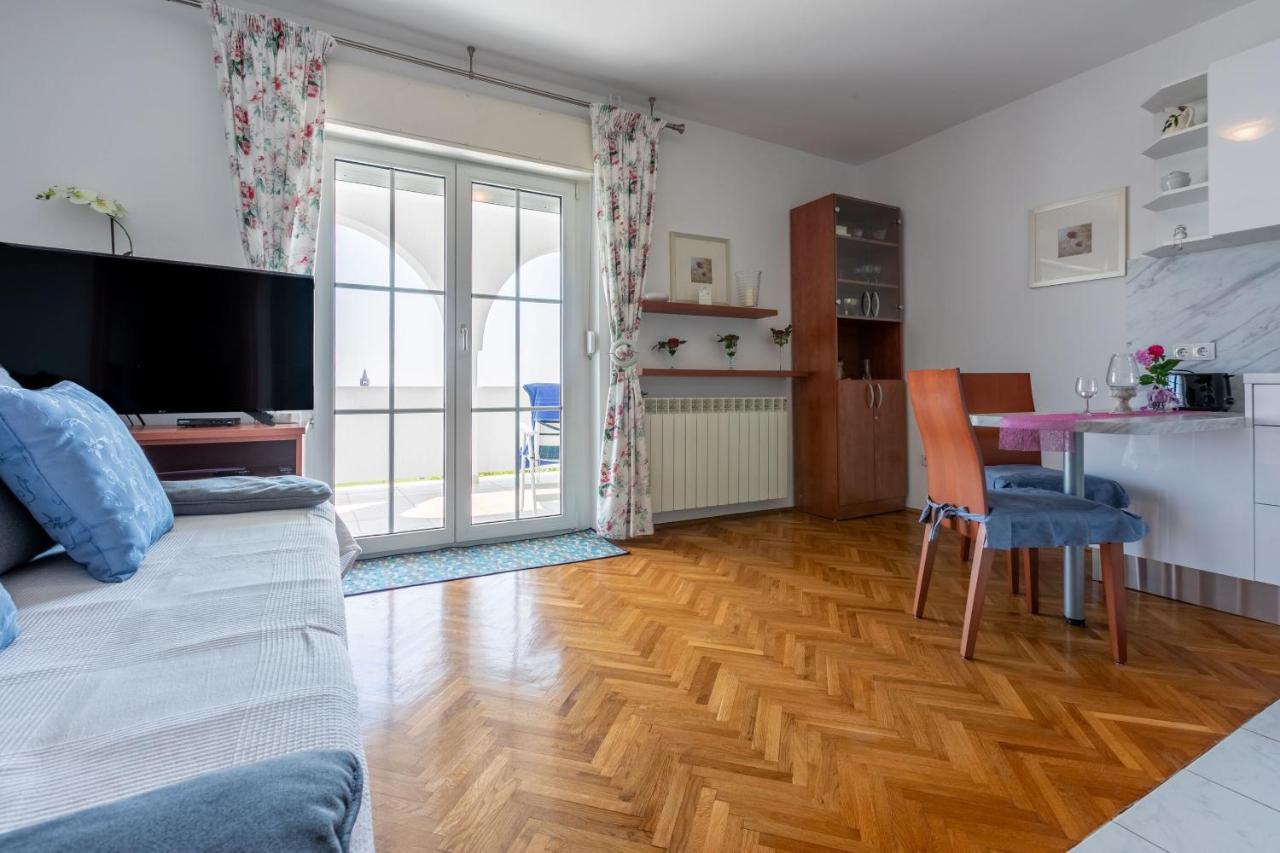 Banjol Apartments Vila Antula מראה חיצוני תמונה
