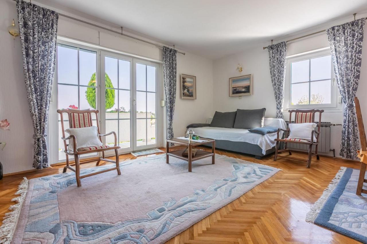 Banjol Apartments Vila Antula מראה חיצוני תמונה