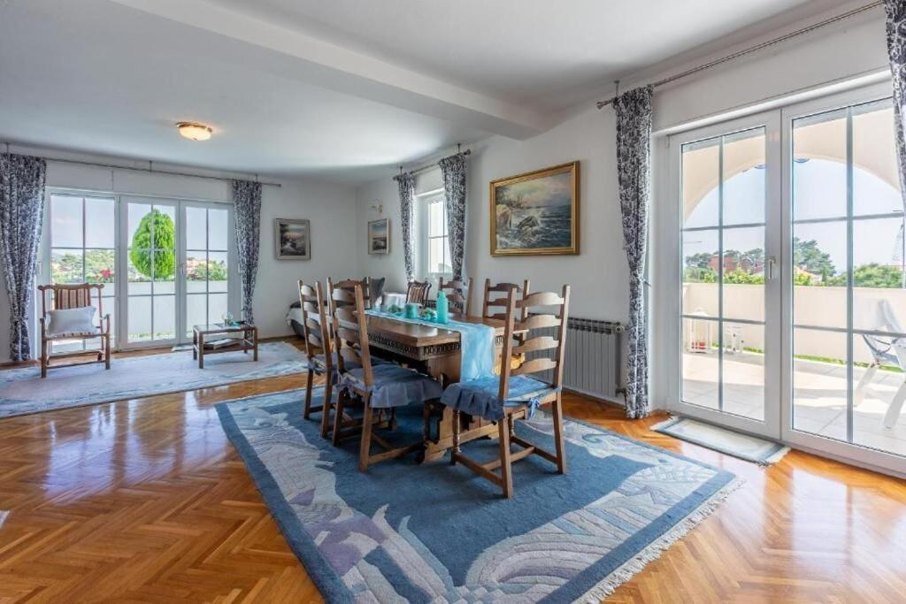 Banjol Apartments Vila Antula מראה חיצוני תמונה